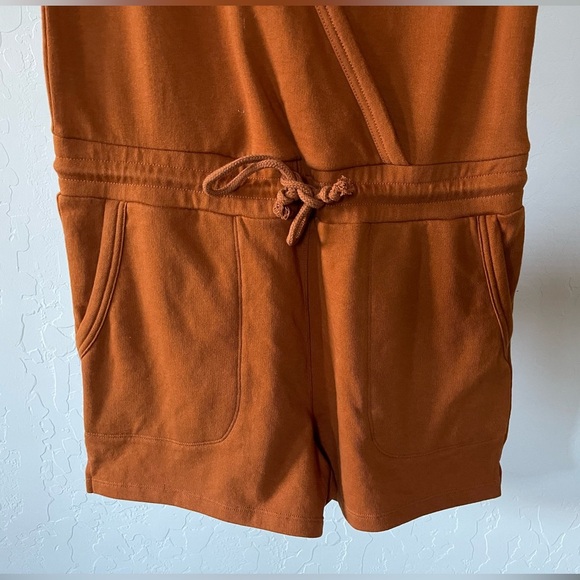 Universal Thread Rust/Bronze Sweater Romper, Drawstring Detail, Size Small•••NWT - Picture 6 of 16